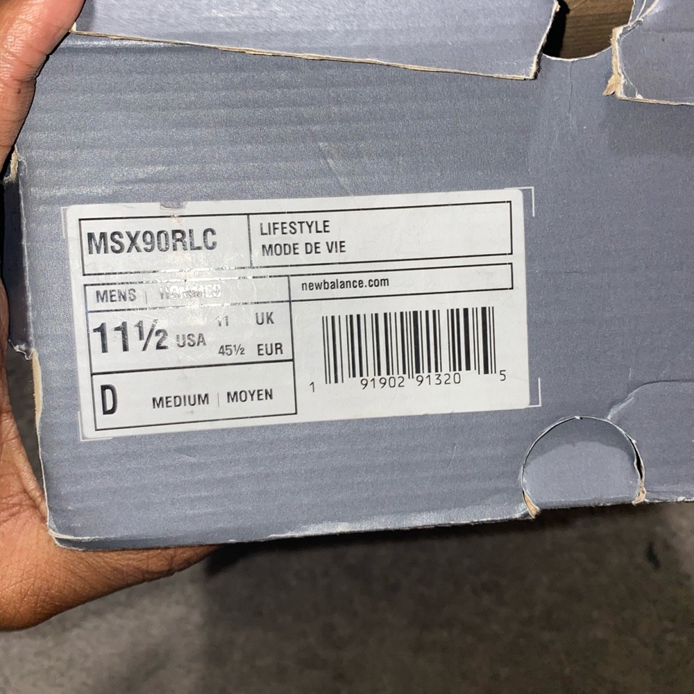 Sneakers